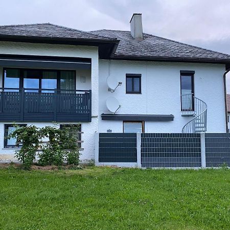 Wohnhaus City Sued Herzogsdorf Exterior photo